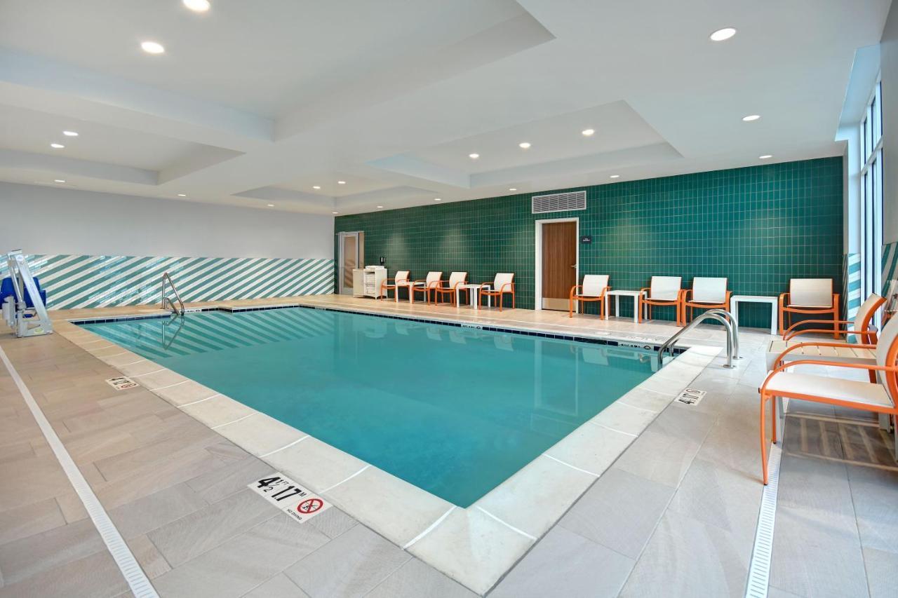Holiday Inn - Erie By Ihg Екстериор снимка