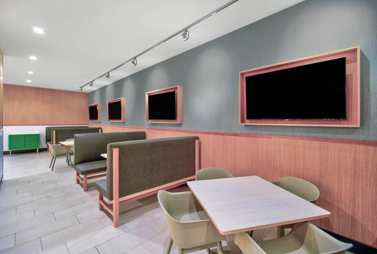 Holiday Inn - Erie By Ihg Екстериор снимка